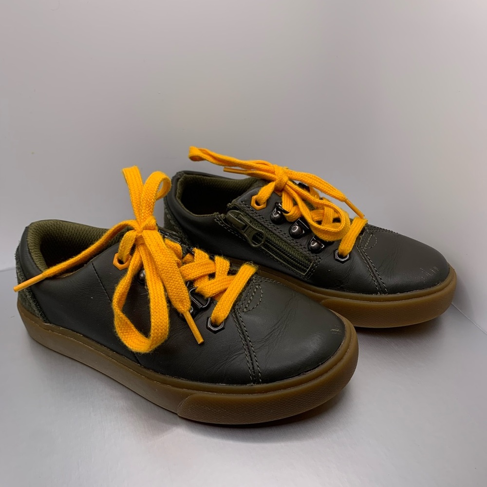 Clarks toddler shoes